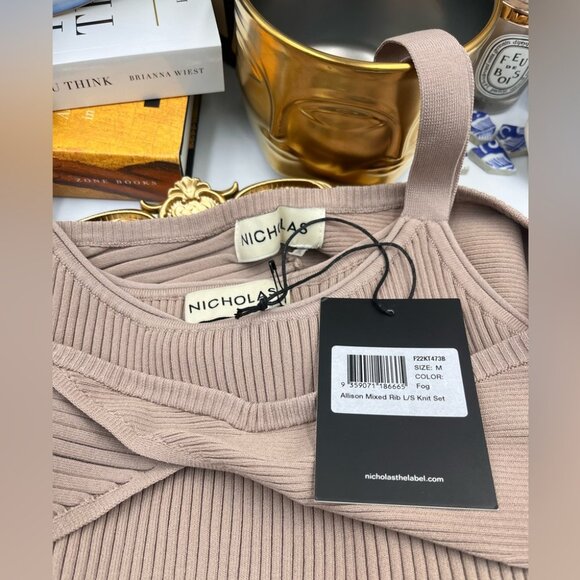 🆕 NICHOLAS 🧿 NWT Allison layered ribbed-knit top in Mushroom - SIZE M - Picture 9 of 12